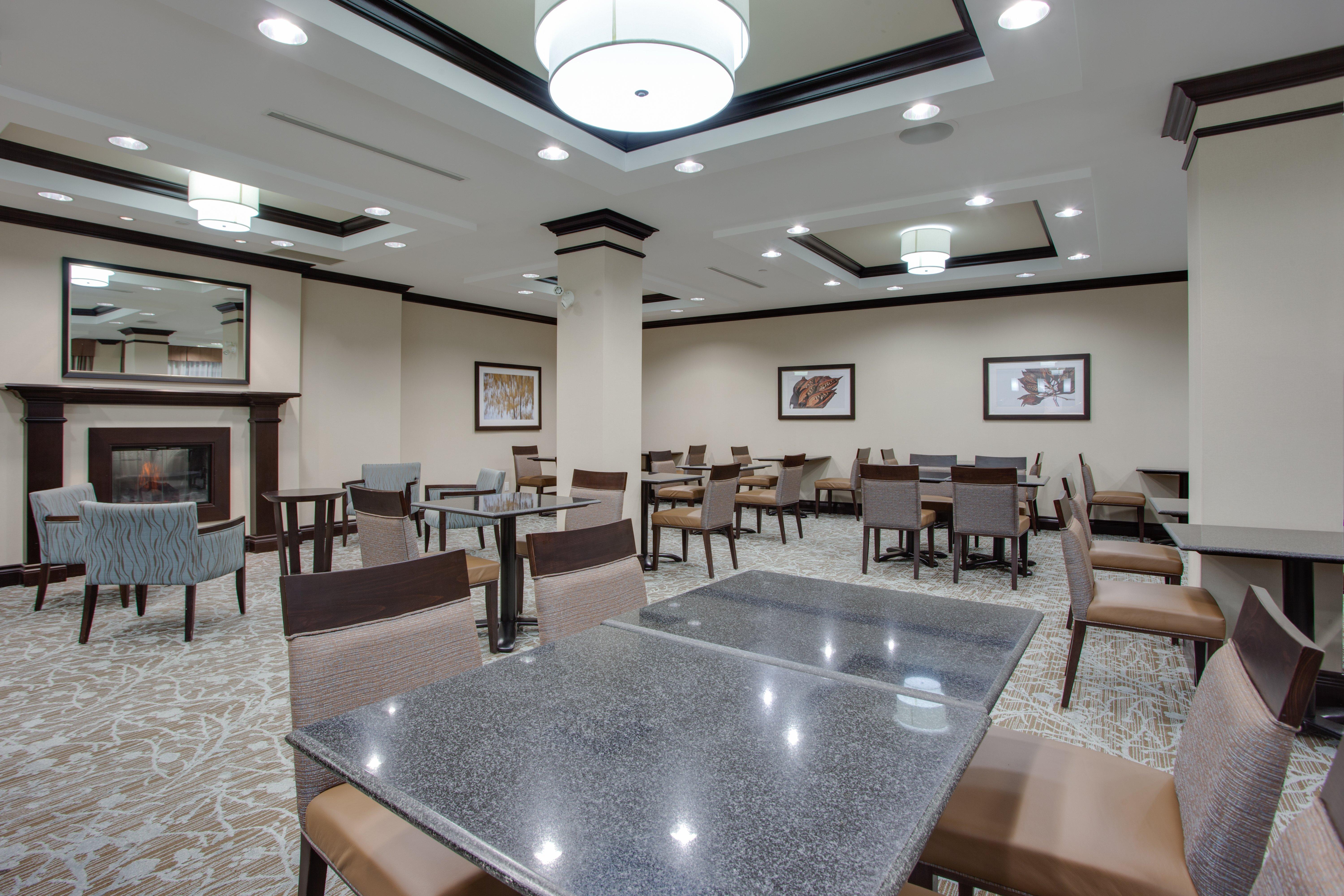 Holiday Inn Express & Suites Ottawa East-Orleans By Ihg Eksteriør bilde