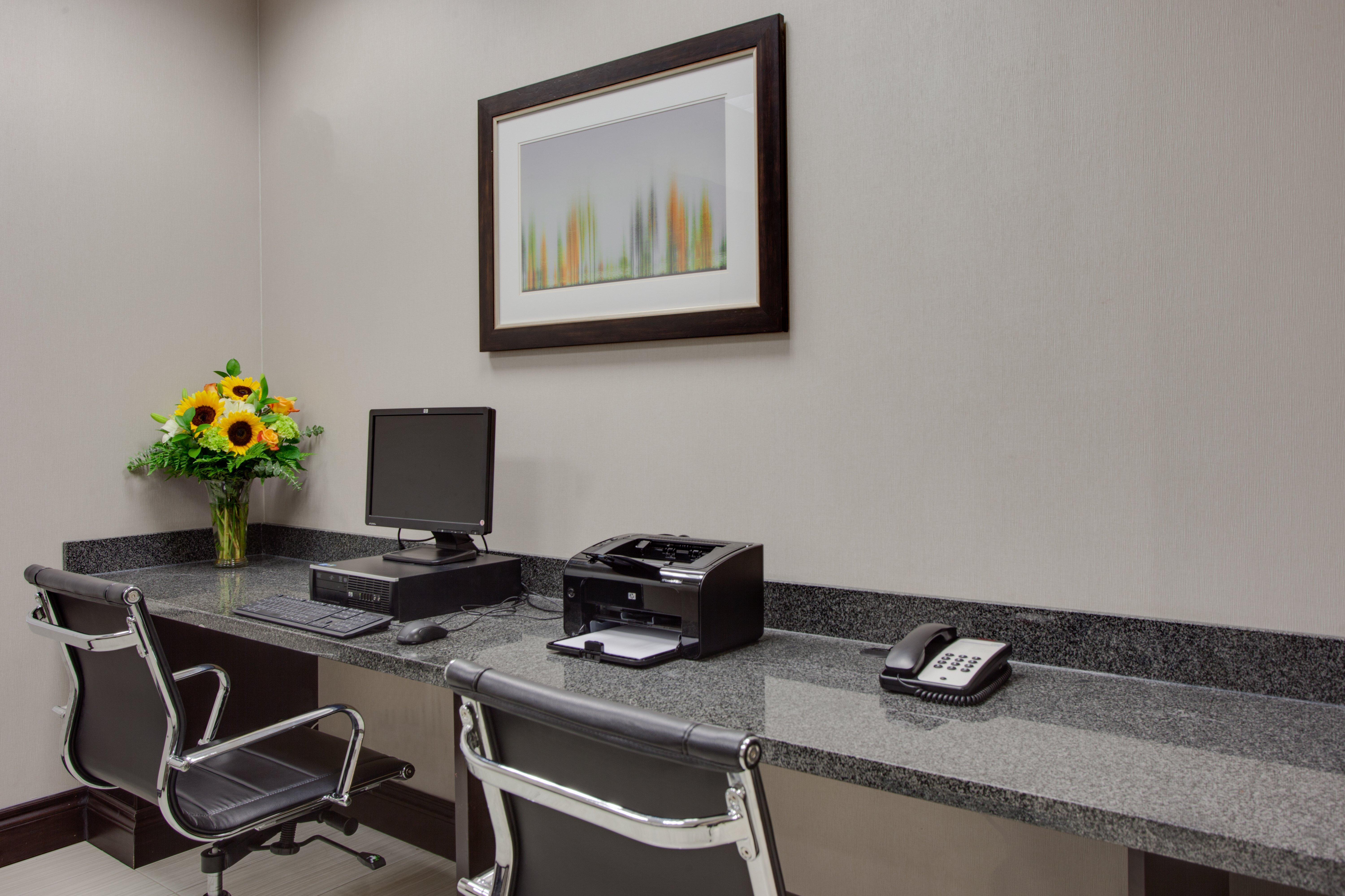 Holiday Inn Express & Suites Ottawa East-Orleans By Ihg Eksteriør bilde