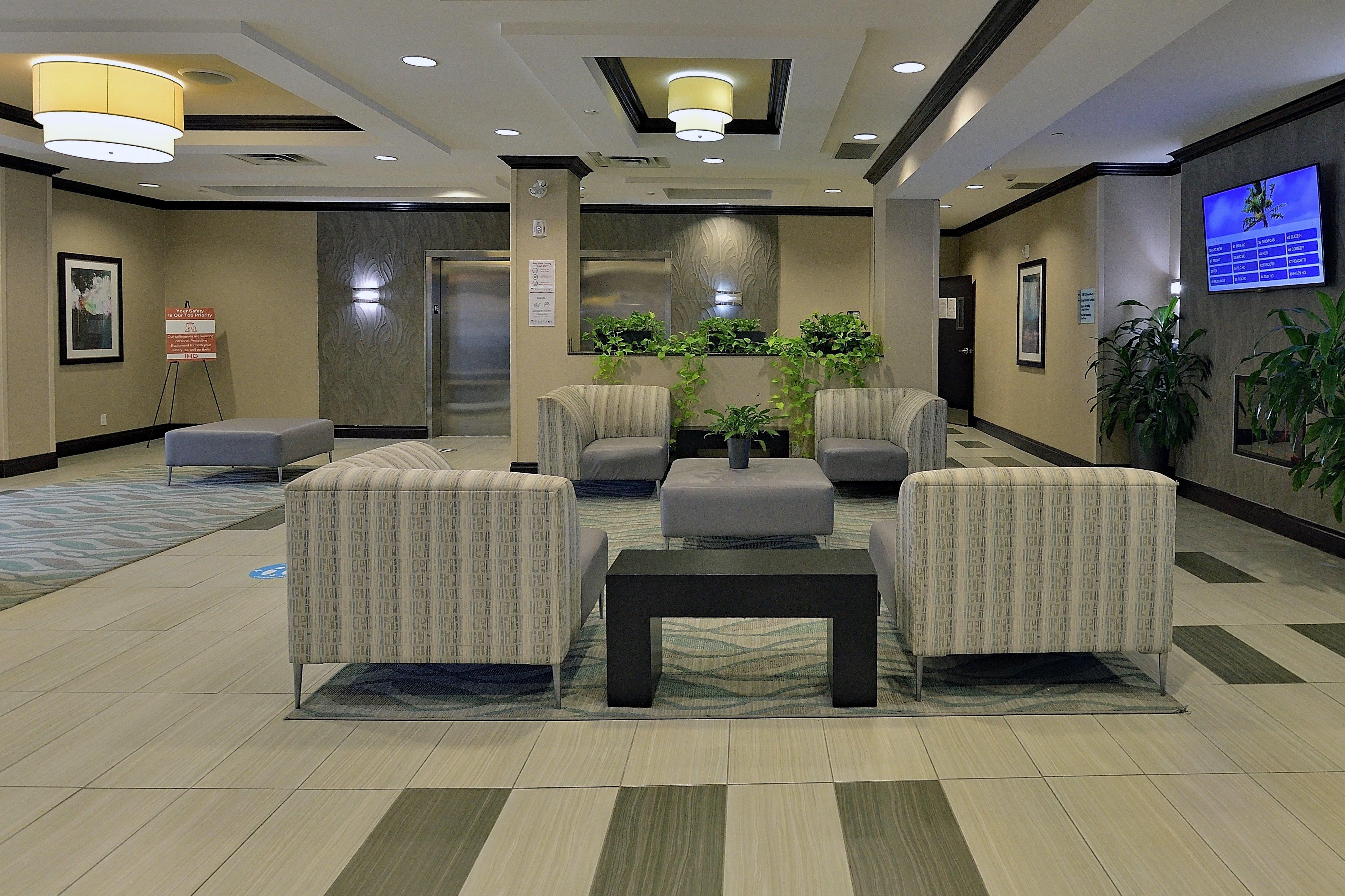 Holiday Inn Express & Suites Ottawa East-Orleans By Ihg Eksteriør bilde