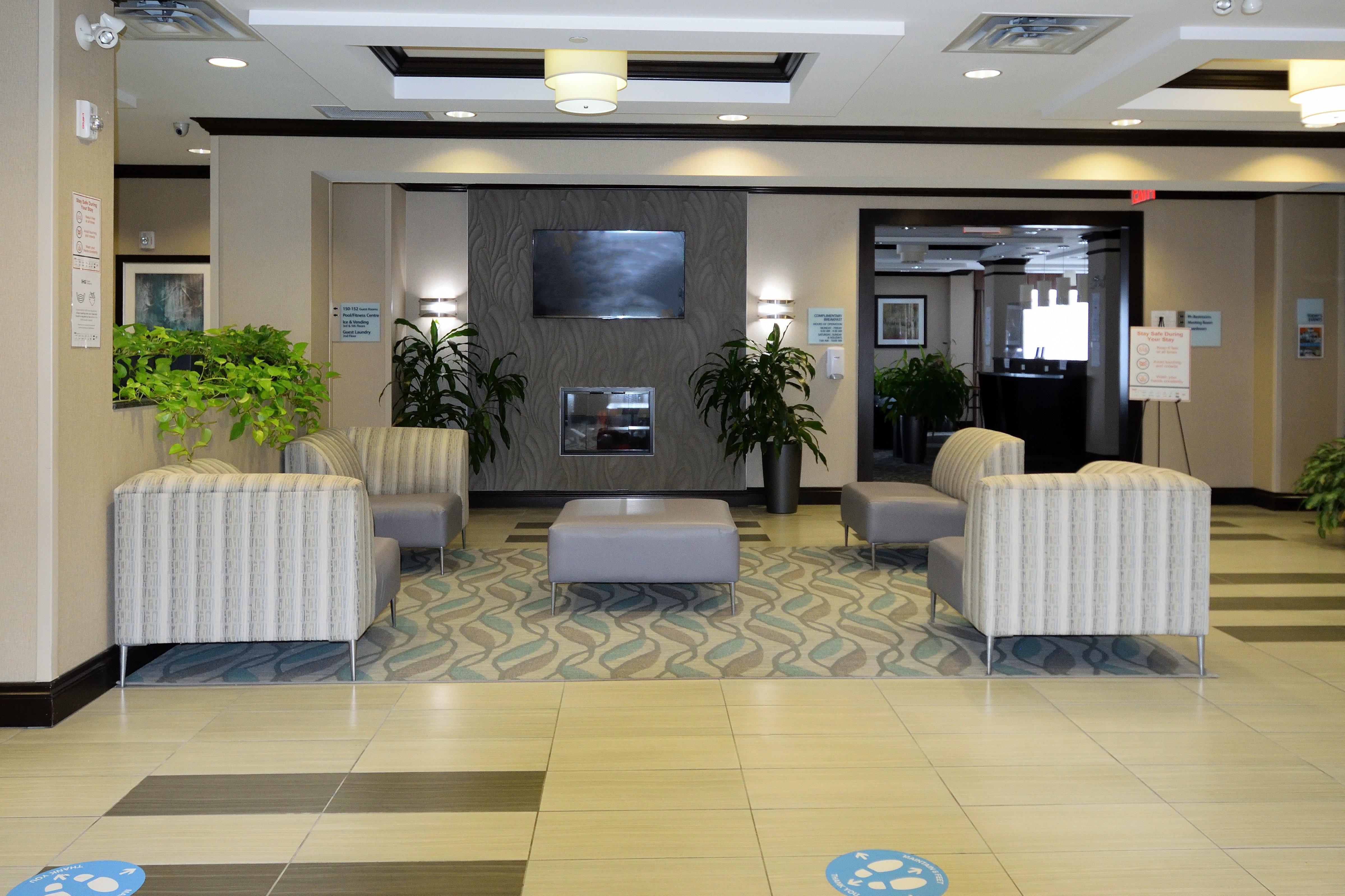 Holiday Inn Express & Suites Ottawa East-Orleans By Ihg Eksteriør bilde