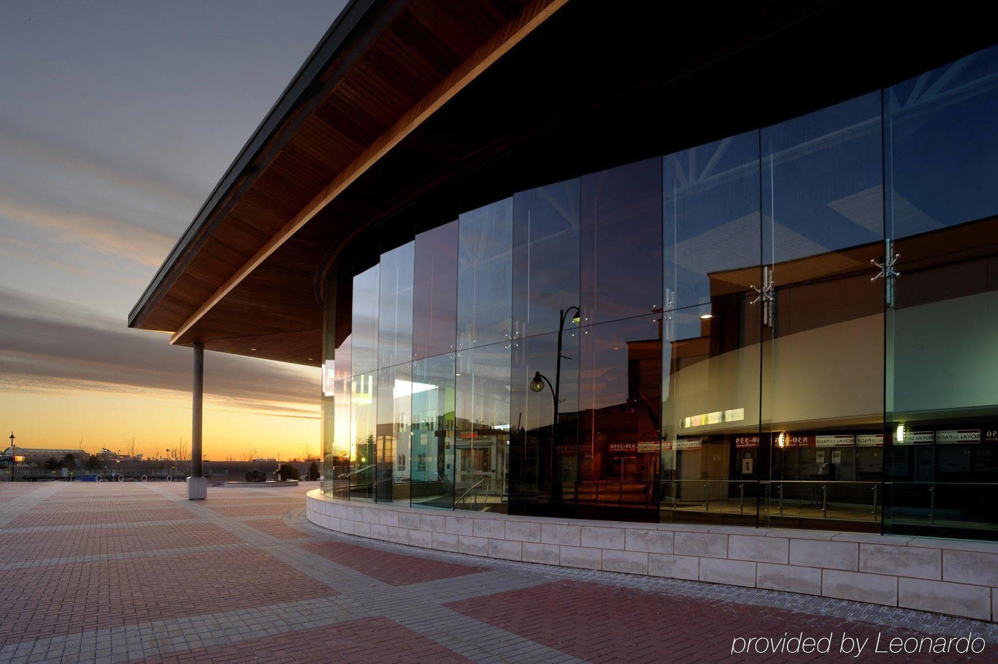 Holiday Inn Express & Suites Ottawa East-Orleans By Ihg Eksteriør bilde